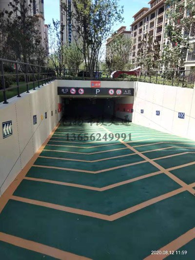 西安停車(chē)場(chǎng)車(chē)位劃線多少錢(qián)一個(gè)，西安停車(chē)場(chǎng)劃線施工的價(jià)格？