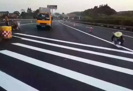 蘇州工廠道路劃線優(yōu)質(zhì)商家，蘇州吳江區(qū)道路交通劃線找飛揚(yáng)市政