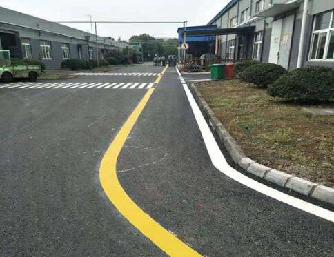廠區道路劃線作用是什么，廠區道路劃線找誰？飛揚市政口碑好