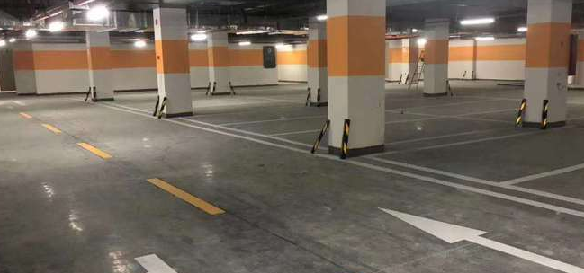 南京停車場劃線一般用什么材料畫線？