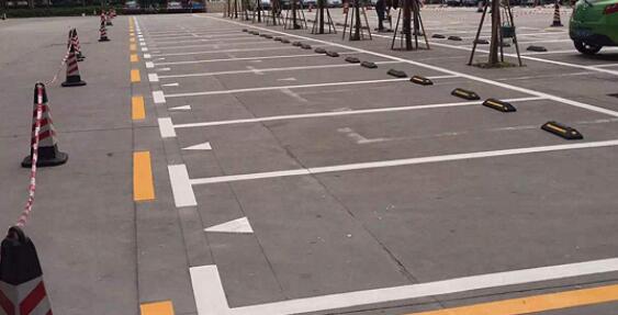 蘇州車位劃線分析，探秘醫(yī)院地下車場(chǎng)具備的等級(jí)條件與安全保障