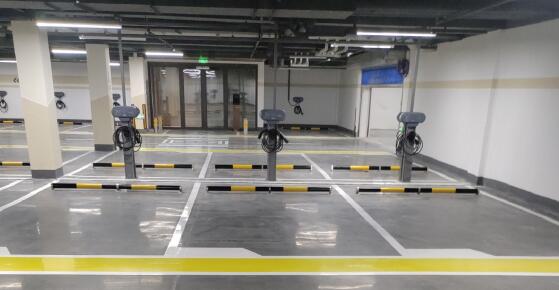 蘇州車位劃線，飛揚專業施工團隊