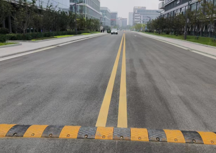 專業與安全的完美結合，飛揚市政蘇州廠區劃線服務