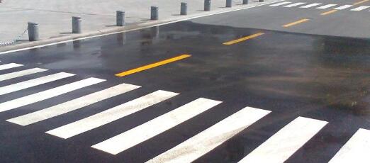 蘇州專業(yè)道路劃線施工，飛揚市政為您護航