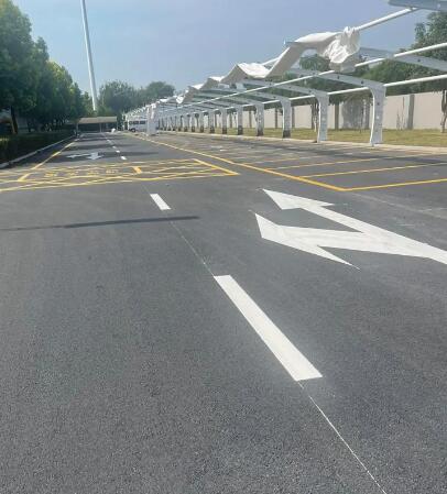 工廠劃線多少錢一米？影響價格的四大核心因素解析