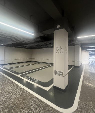 停車(chē)場(chǎng)車(chē)位劃線200 元一個(gè)貴嗎？看這 3 點(diǎn)，才知值不值